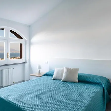 Hébergement de vacances Sorrentovibes - Sea View Rooftop With Jacuzzi & Garden *