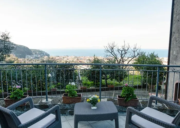 Sorrentovibes - Sea View Rooftop With Jacuzzi & Garden Tatil Evi *