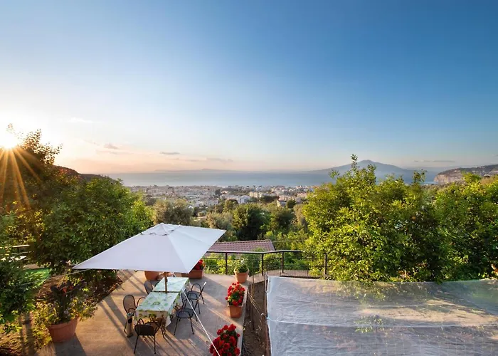 Sorrentovibes - Sea View Rooftop With Jacuzzi & Garden * Półwysep Sorrentyński