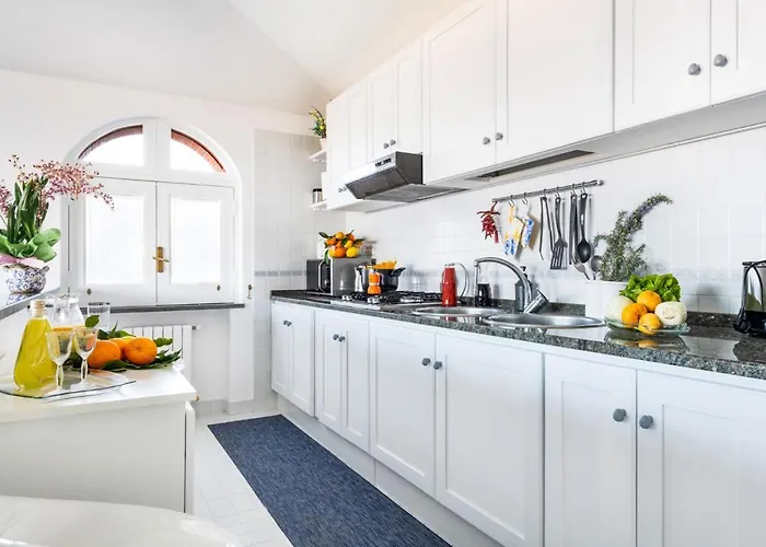 Sorrentovibes - Sea View Rooftop With Jacuzzi & Garden * Сорренто